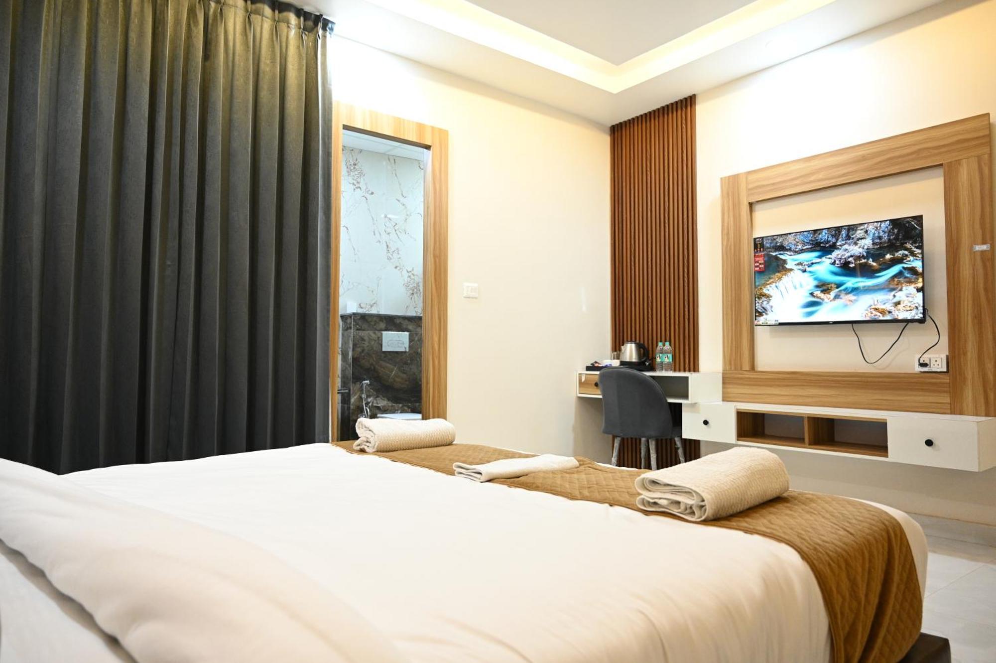 The Janki Hotel Ayodhya Eksteriør bilde