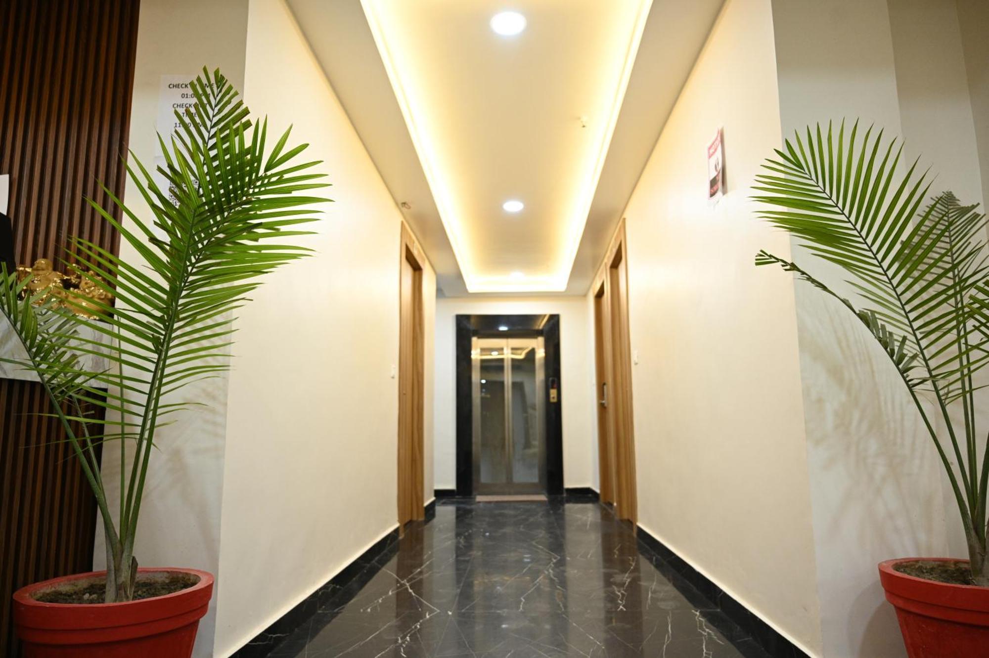 The Janki Hotel Ayodhya Eksteriør bilde